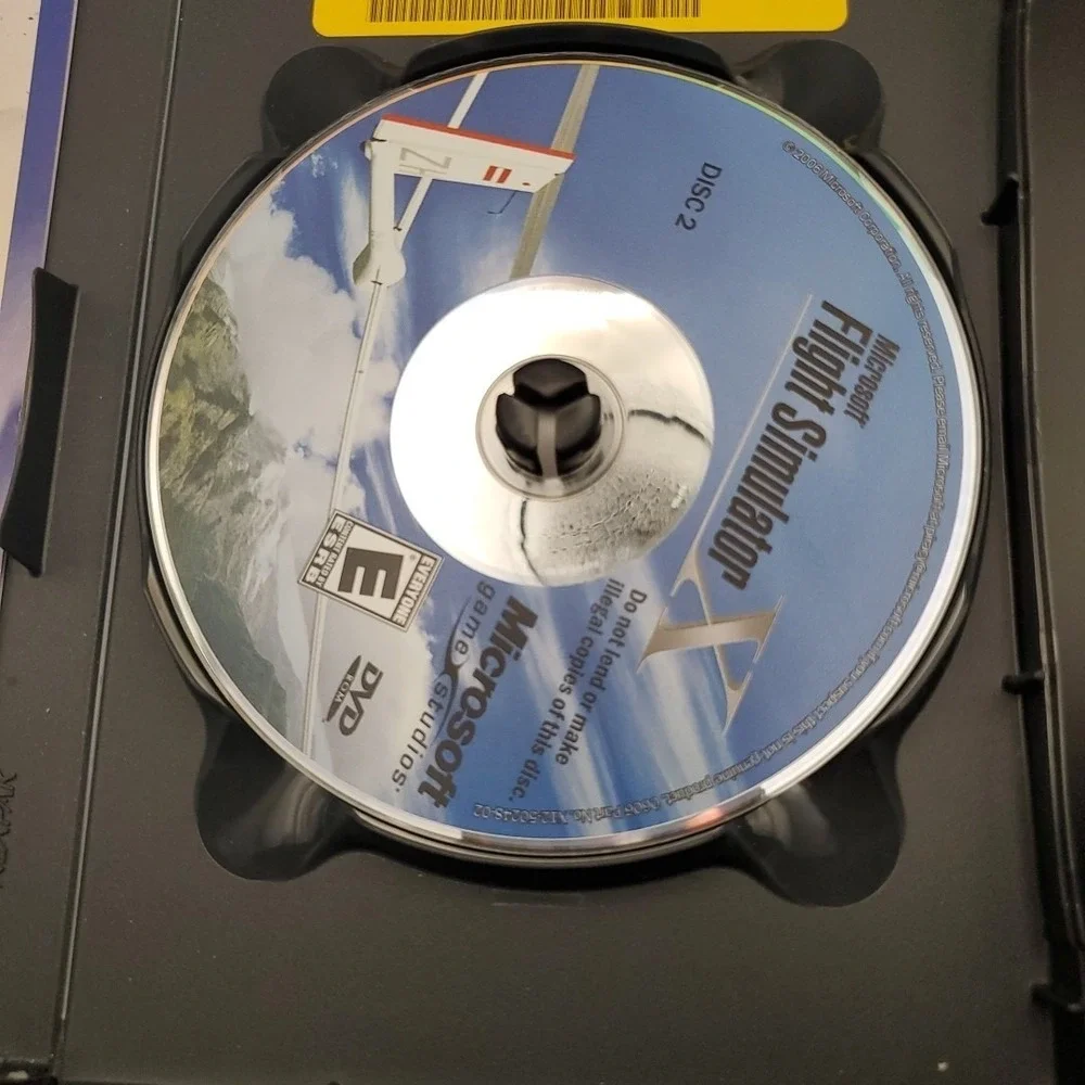 Microsoft Flight Simulator X (PC/DVD/2006) w/Product Key And Both Discs